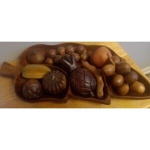 Vtg Monkey Pod Leaf Tray 19 1/2" 4 Sections With 9 Fruits Signature on Back?